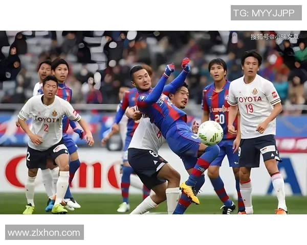 日本足球明星精彩进球瞬间集锦与回顾 日本足球明星精彩进球瞬间集锦与回顾